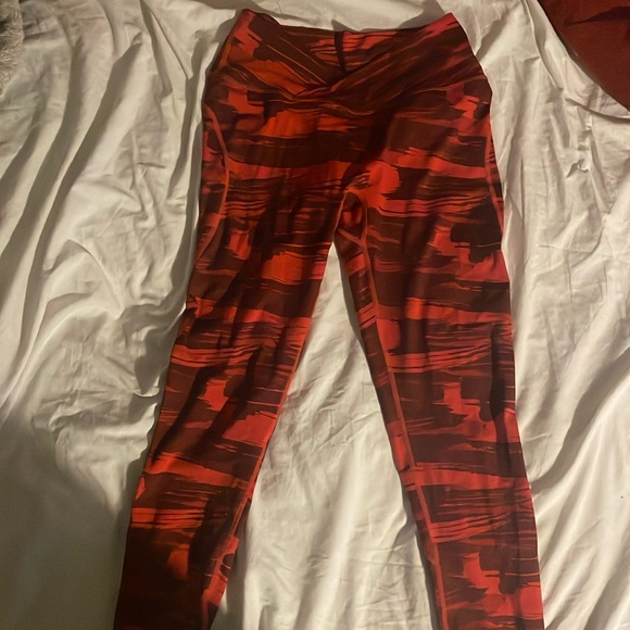 Alphalete Size Medium Leggings - Picture 2 of 3
